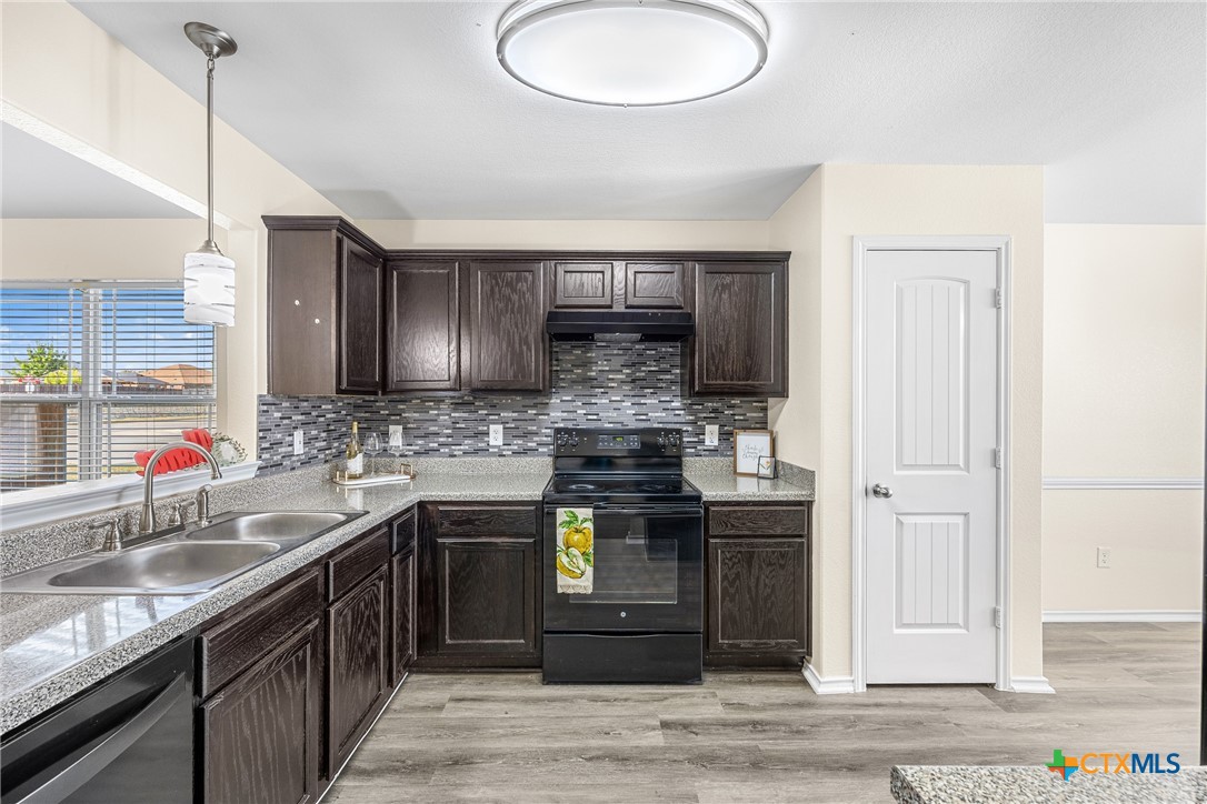 2114 Hamilton Lane Belton, TX 76513 - Photo 8 of 38