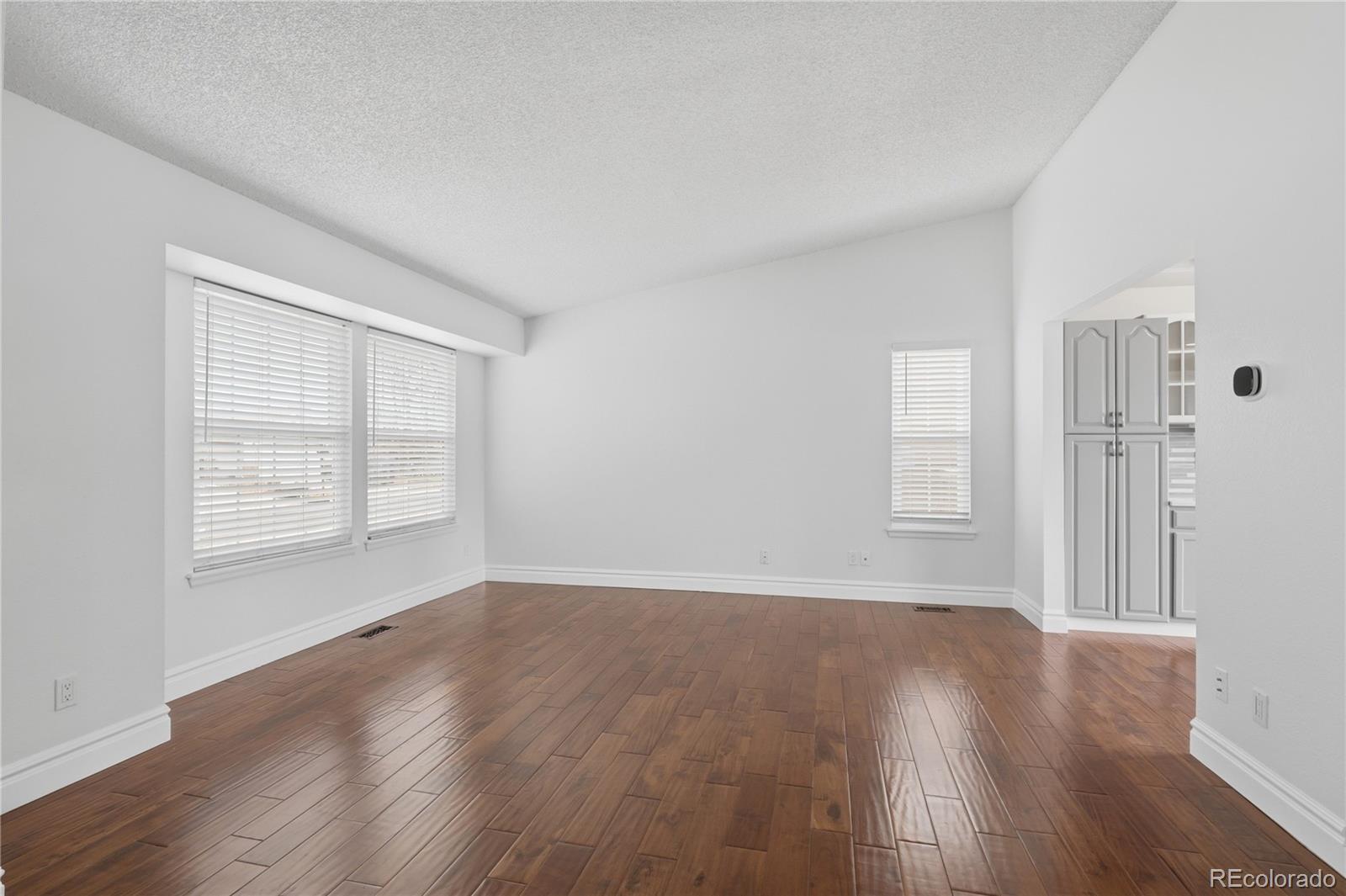 9192 Stargrass Circle Highlands Ranch, CO 80126 - Photo 7 of 44