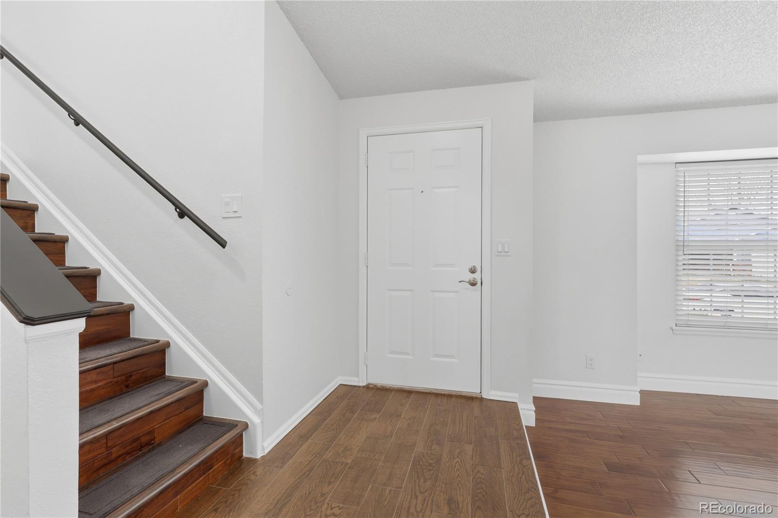 9192 Stargrass Circle Highlands Ranch, CO 80126 - Photo 8 of 44