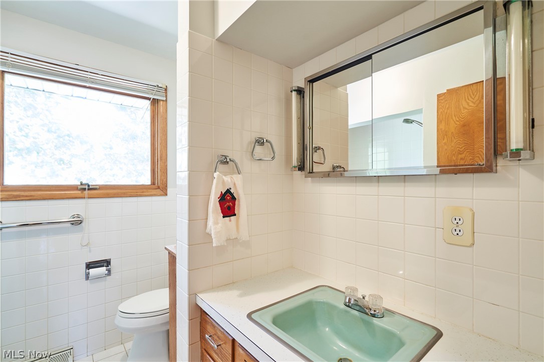 647 Killian Road Akron, OH 44319 - Photo 14 of 24 Gallery Image 14