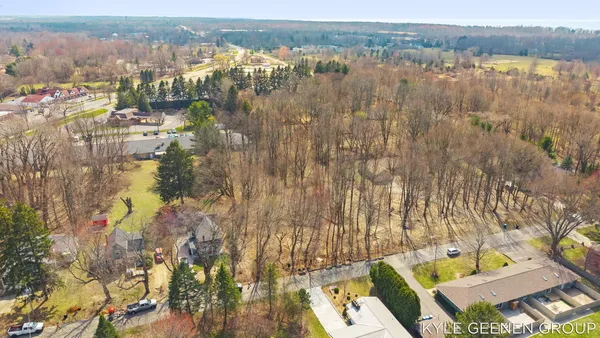 $450,000 | 387-389 West Fremont Street, Douglas, MI 49406
