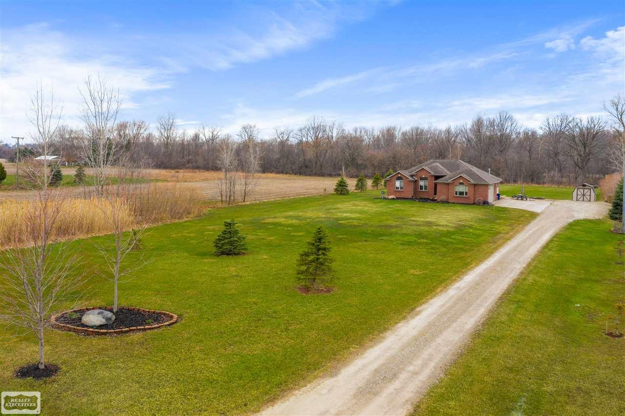 7977 Hough Road Almont, MI 48003 - Photo 2 of 40 50038157-1.JPG