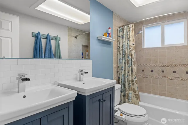 $845,000 | 4604 224th Place Southwest, Mountlake Terrace, WA 98043