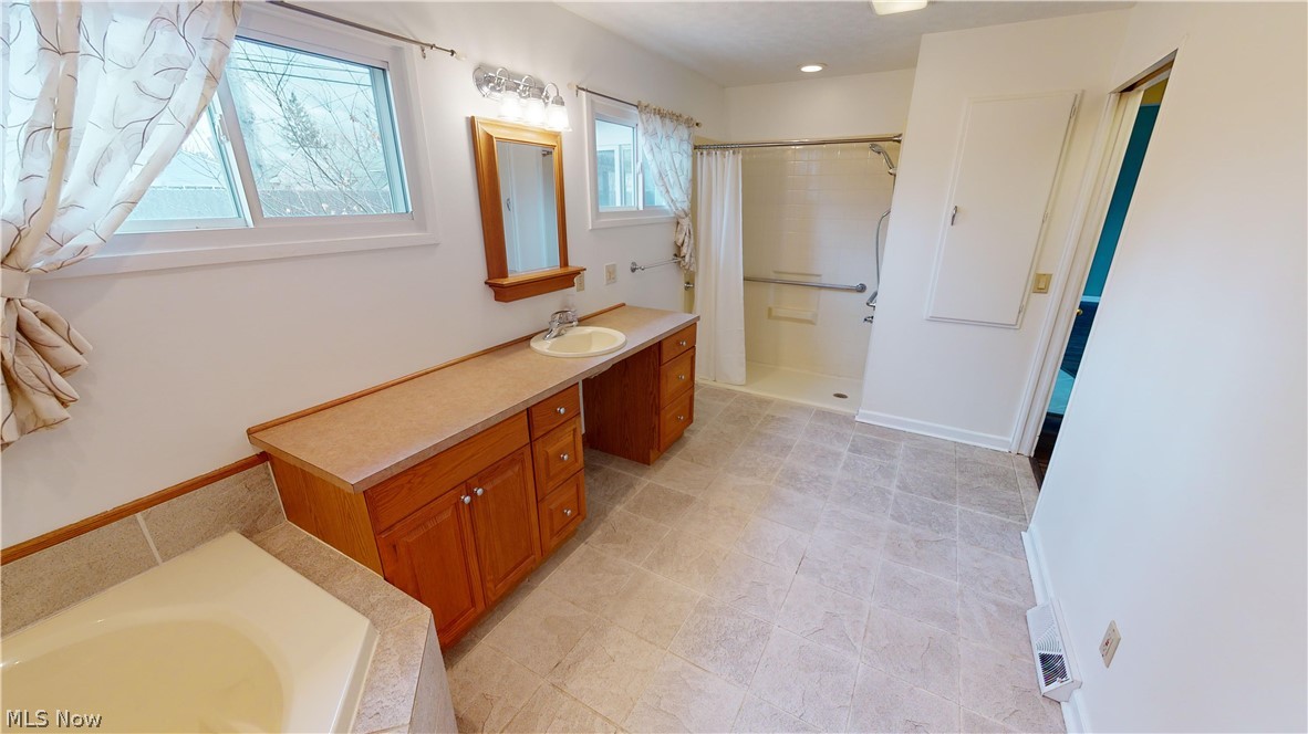 6309 Springwood Road Parma Heights, OH 44130 - Photo 20 of 30