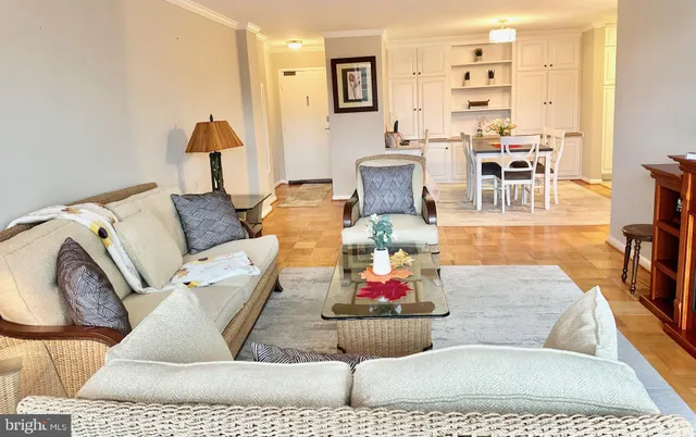 $285,000 | 4977 Battery Lane, Unit 1418, Bethesda, MD 20814