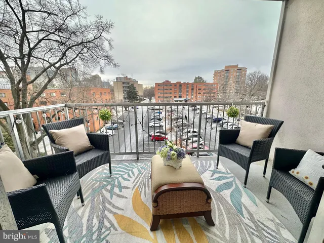 $285,000 | 4977 Battery Lane, Unit 1418, Bethesda, MD 20814