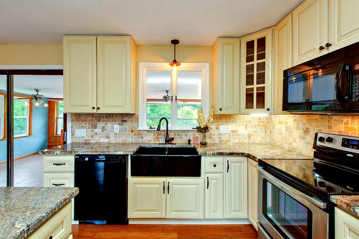 24 Hazen Road Bedford, NH 03110 - Photo 13 of 32 Gallery Image 13