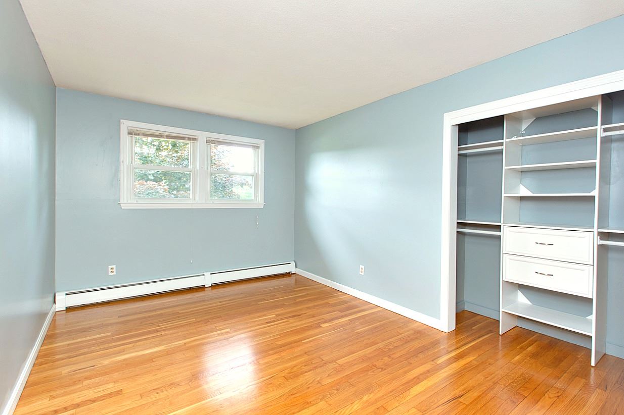 24 Hazen Road Bedford, NH 03110 - Photo 18 of 32 Gallery Image 18