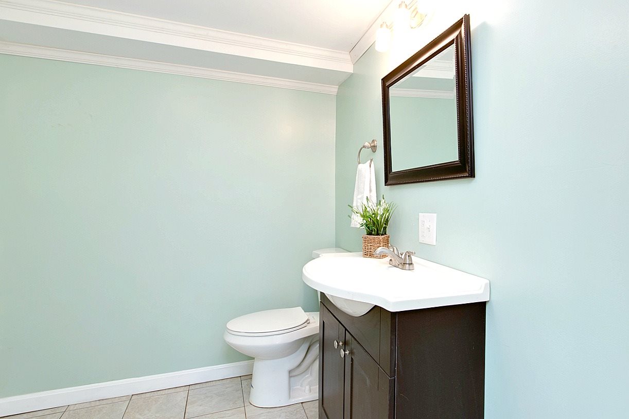 24 Hazen Road Bedford, NH 03110 - Photo 27 of 32 Gallery Image 27