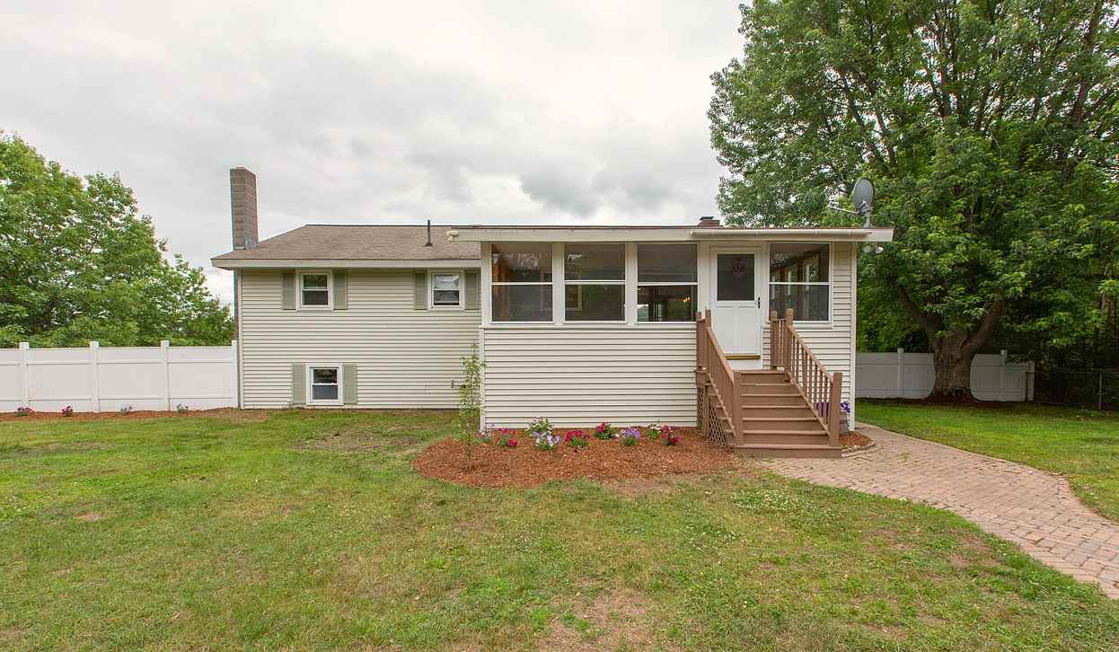24 Hazen Road Bedford, NH 03110 - Photo 4 of 32 Gallery Image 4