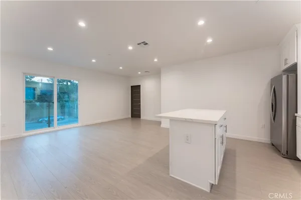 $2,695,000 | 6845 Haskell Avenue, Lake Balboa, CA 91406