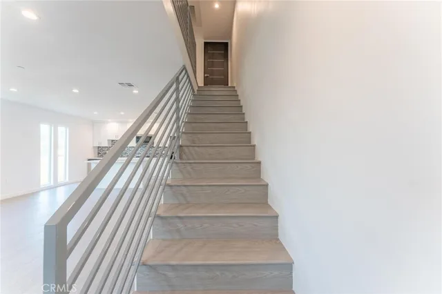 $2,695,000 | 6845 Haskell Avenue, Lake Balboa, CA 91406