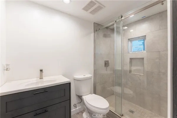 $2,695,000 | 6845 Haskell Avenue, Lake Balboa, CA 91406