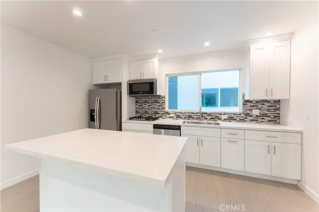 $2,695,000 | 6845 Haskell Avenue, Lake Balboa, CA 91406