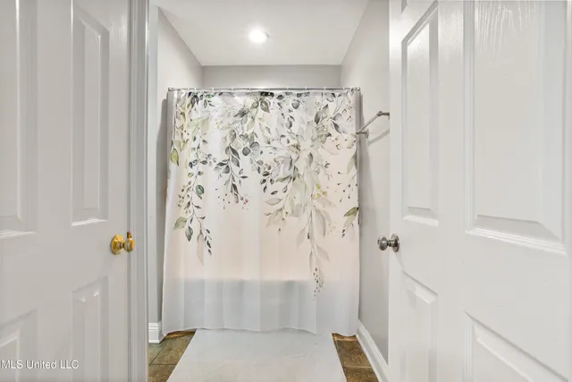 $399,000 | 131 Dogwood Lane, Pass Christian, MS 39571