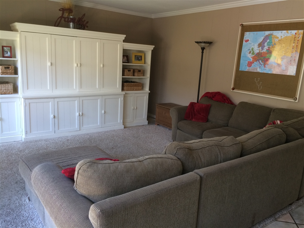 12826 Rios Road Poway, CA 92064 - Photo 2 of 21 Gallery Image 2