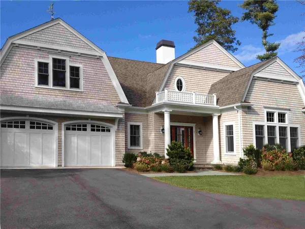 $1,390,000 | 35 North Woods Trail, South Kingstown, RI 02879