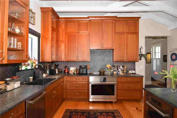 $1,390,000 | 35 North Woods Trail, South Kingstown, RI 02879