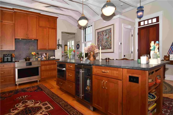$1,390,000 | 35 North Woods Trail, South Kingstown, RI 02879