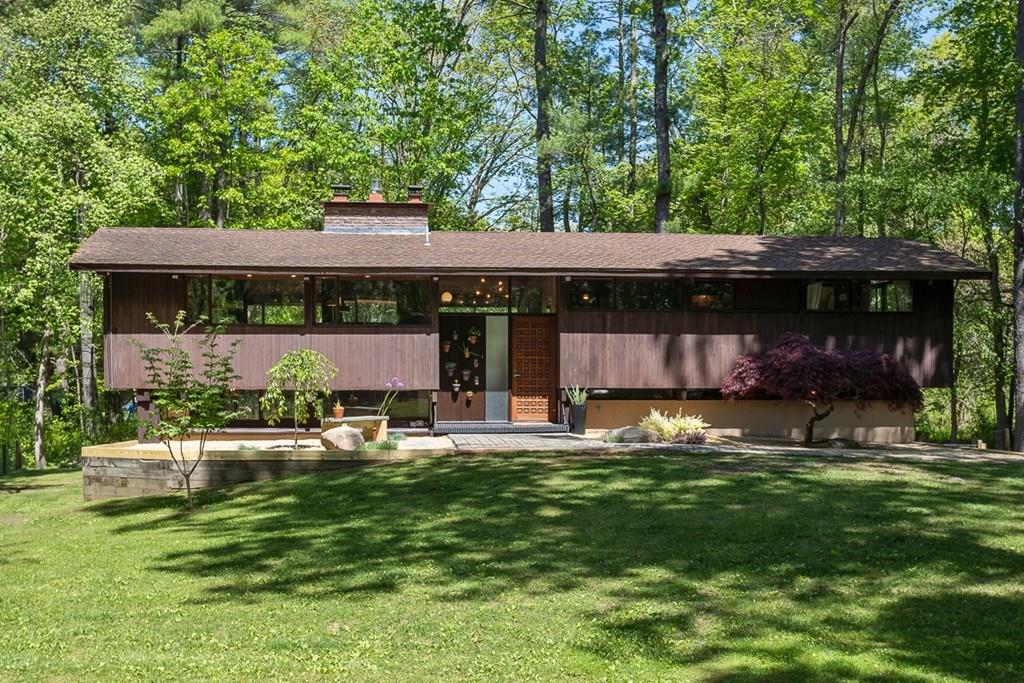 20 Carlisle Road Acton, MA 01720 - Photo 1 of 40 Gallery Image 1