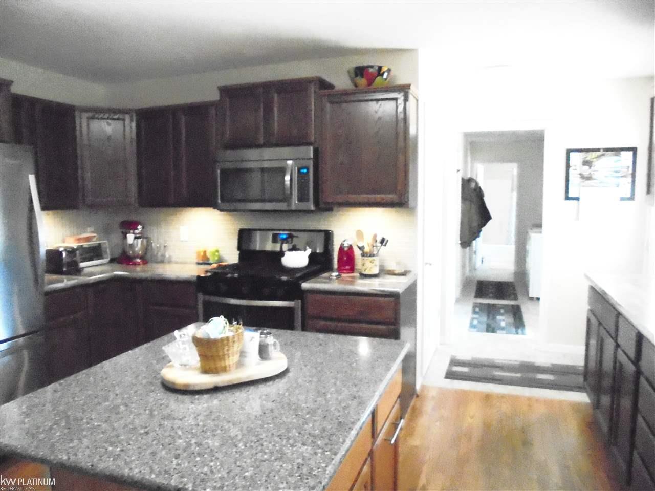 3994 Vincent Road North Street, MI 48049 - Photo 12 of 32