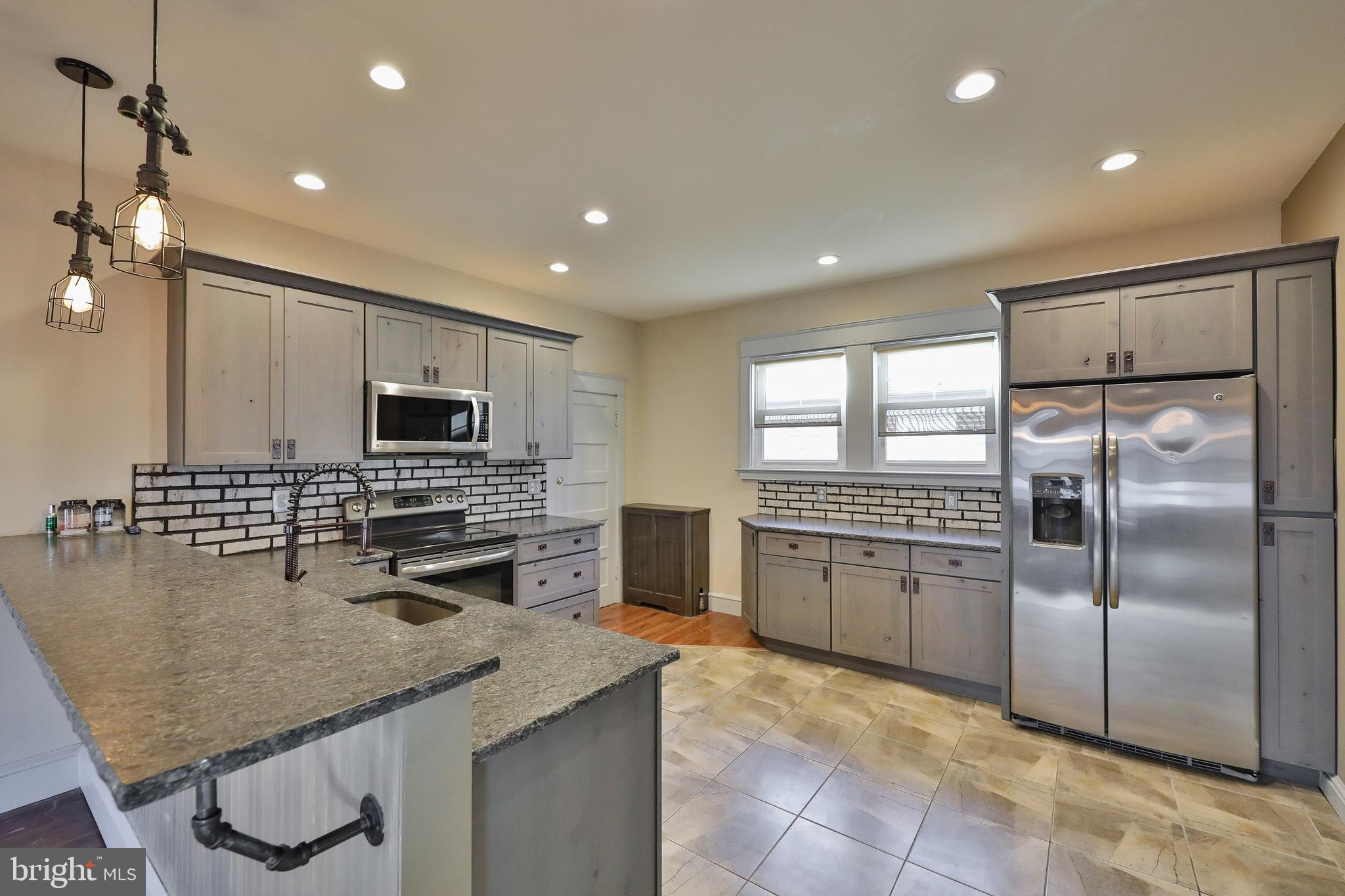 124 East Eagle Road Havertown, PA 19083 - Photo 8 of 28 Gallery Image 8