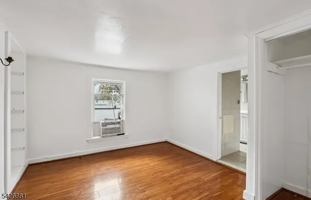 $2,450 | 81 Grove Street, Somerville, NJ 08876