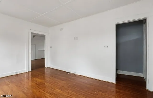 $2,450 | 81 Grove Street, Somerville, NJ 08876