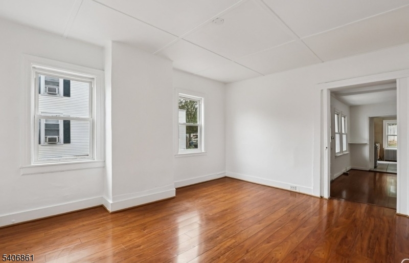 81 Grove Street Somerville, NJ 08876 - Photo 5 of 19