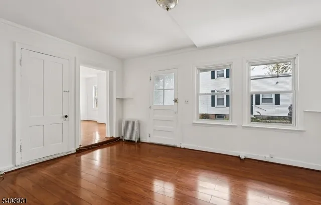 $2,450 | 81 Grove Street, Somerville, NJ 08876