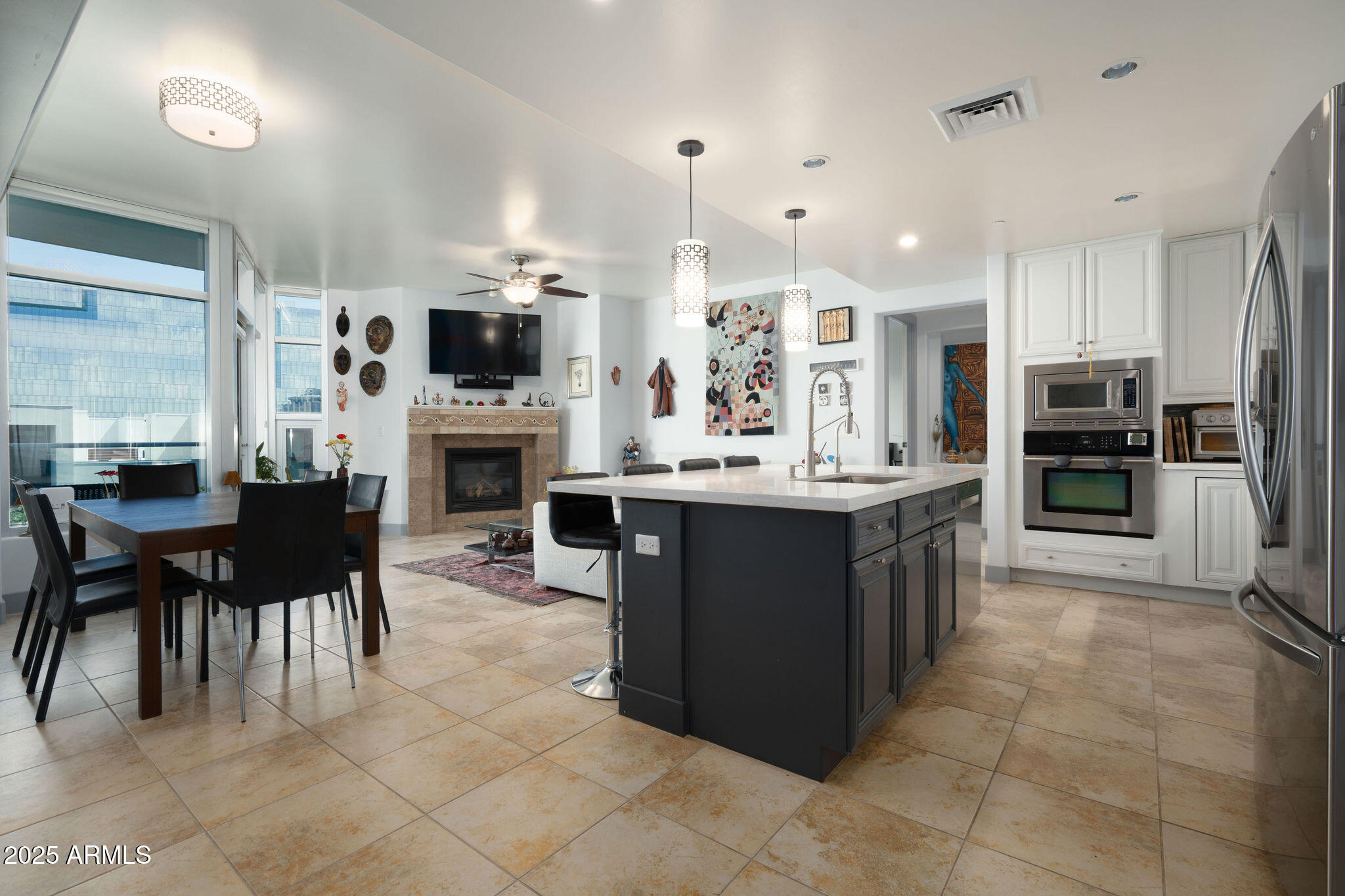 140 East Rio Salado Parkway, Unit 509 Tempe, AZ 85281 - Photo 3 of 44 Kitchen/Dining