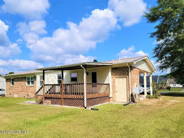 $1,600 | 304 Beech Lane, Washington, NC 27889