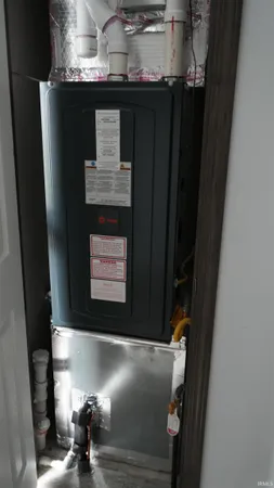 $544,444 | 3650 South Shirey Drive, Mentone, IN 46539