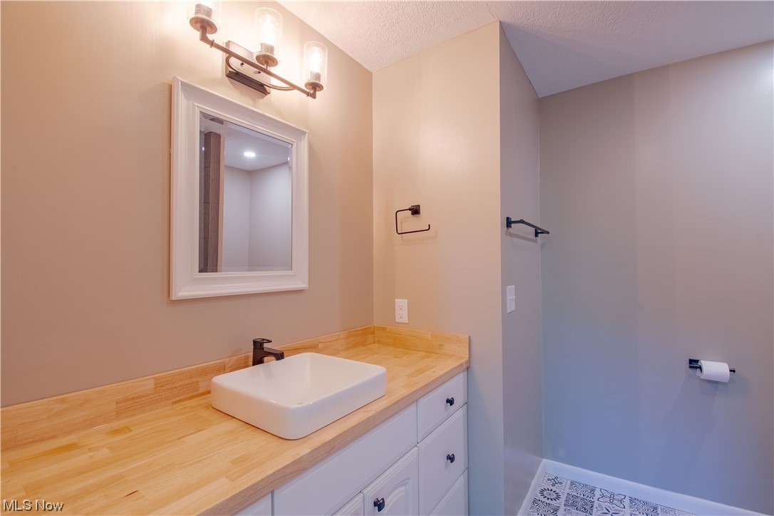3231 Blake Road Wadsworth, OH 44281 - Photo 22 of 34