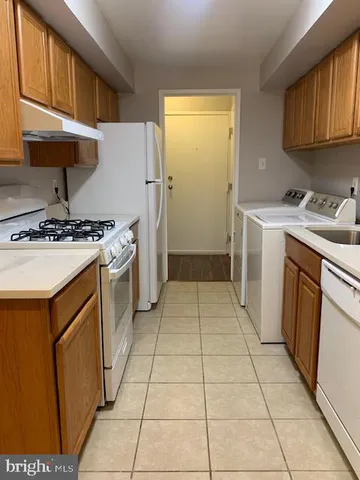 $1,900 | 10243 Prince Place, Unit 28T4, Upper Marlboro, MD 20774
