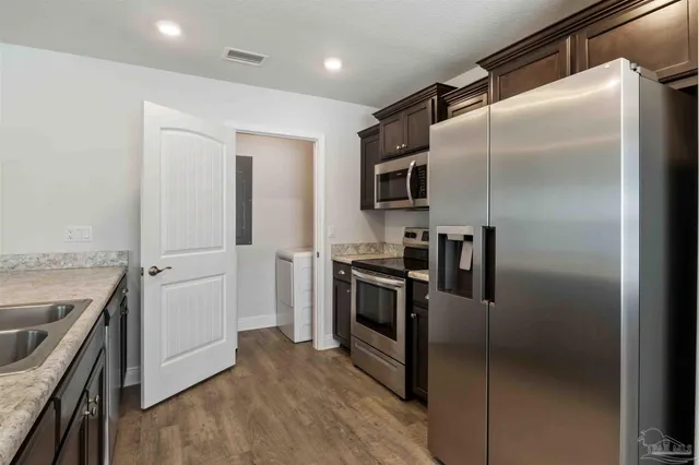 $279,900 | 6263 Cardinal Cove Lane, Pensacola, FL 32504