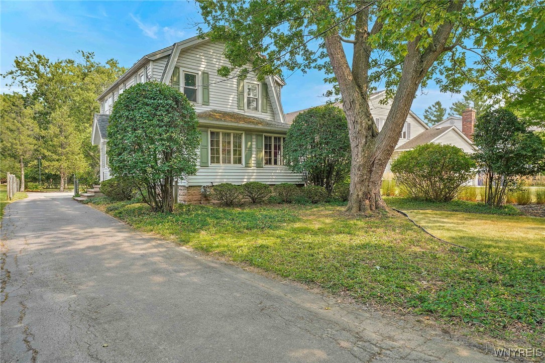 228 South Forest Road Amherst, NY 14221 - Photo 1 of 1 Gallery Image 1