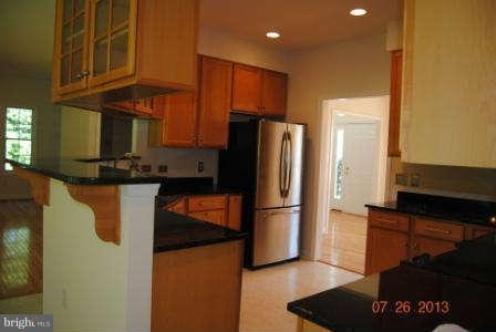 250 Freezeland Loop Road Linden, VA 22642 - Photo 7 of 29 Kitchen