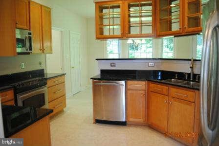 250 Freezeland Loop Road Linden, VA 22642 - Photo 8 of 29 Kitchen
