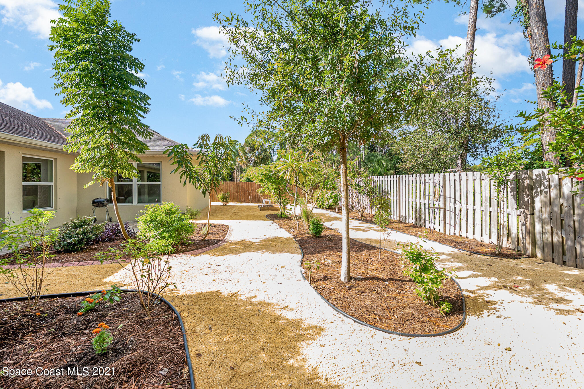 5576 Flint Road Cocoa, FL 32927 - Photo 29 of 31 a view of a backyard