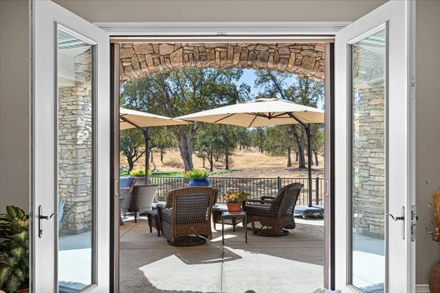 $1,095,000 | 417 Knolls Drive, Copperopolis, CA 95228