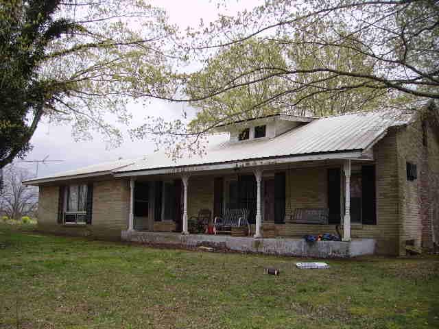 357 Hawkins Road Westmoreland, TN 37186 - Photo 1 of 3 Gallery Image 1