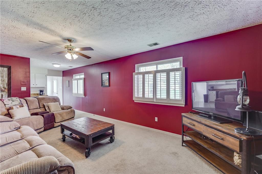 7540 5 Points Road Indianapolis, IN 46259 - Photo 12 of 31 Gallery Image 12