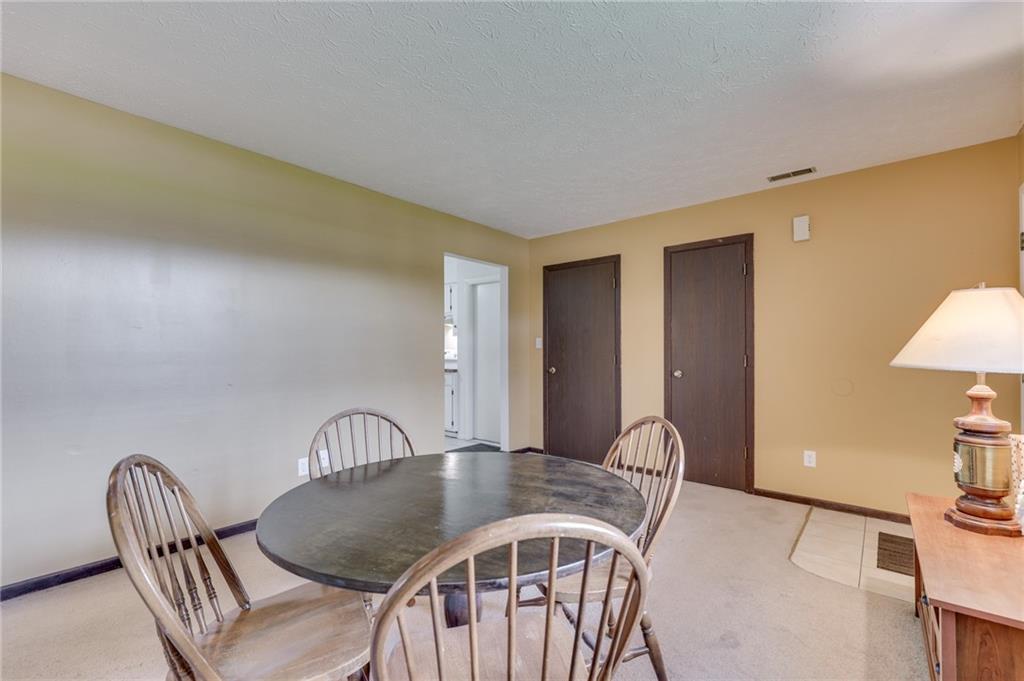 7540 5 Points Road Indianapolis, IN 46259 - Photo 9 of 31 Gallery Image 9