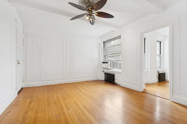 $570,000 | 325 West 45th Street, Unit 820 | Hell's Kitchen