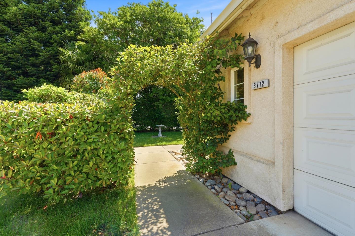 3712 Bold Ruler Court Modesto, CA 95355 - Photo 6 of 43