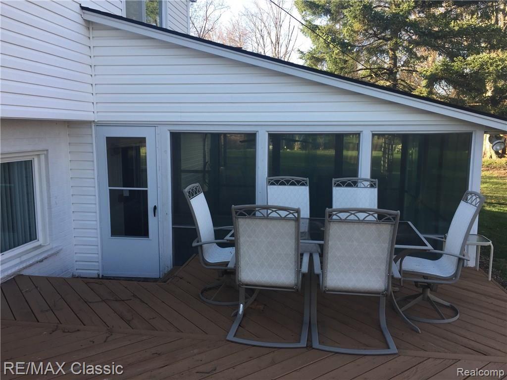 30012 Briarton Street Farmington, MI 48331 - Photo 12 of 48