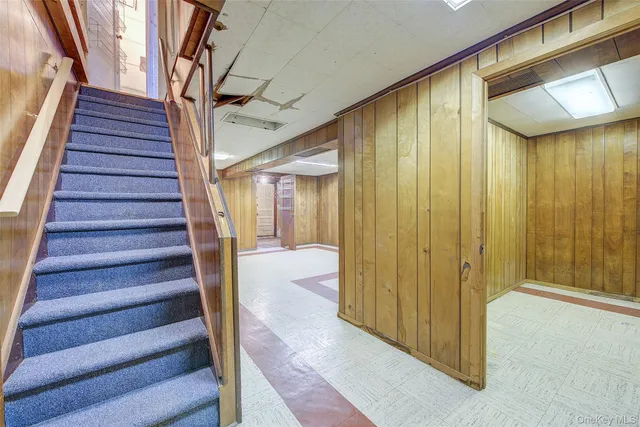 a very nice looking hallway with a elevator