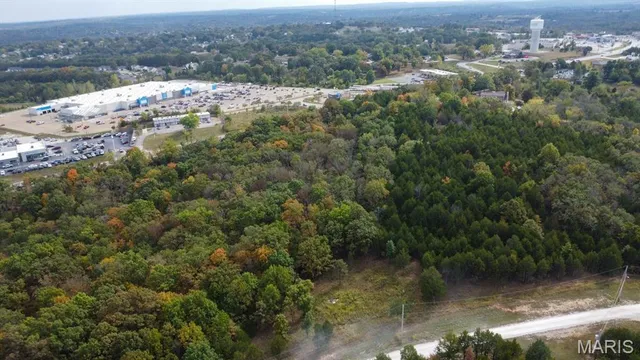 $69,000 | 1600 Hawkwood Trail, De Soto, MO 63020