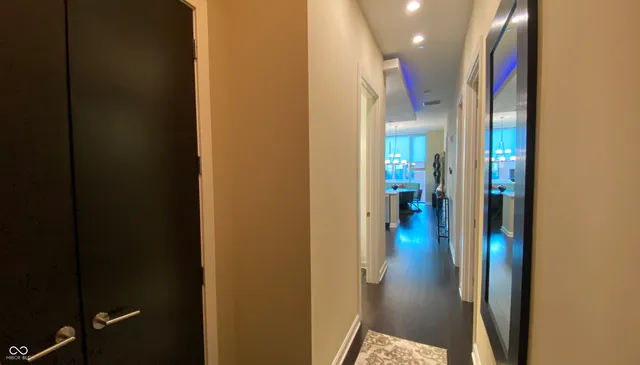 $2,295 | 1 Virginia Avenue, Unit 601, Indianapolis, IN 46204